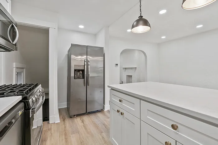 2217 Hawthorne Ave — Photo 25