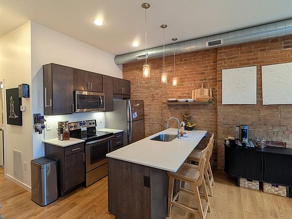 4th image of 26 E 14th St #203
