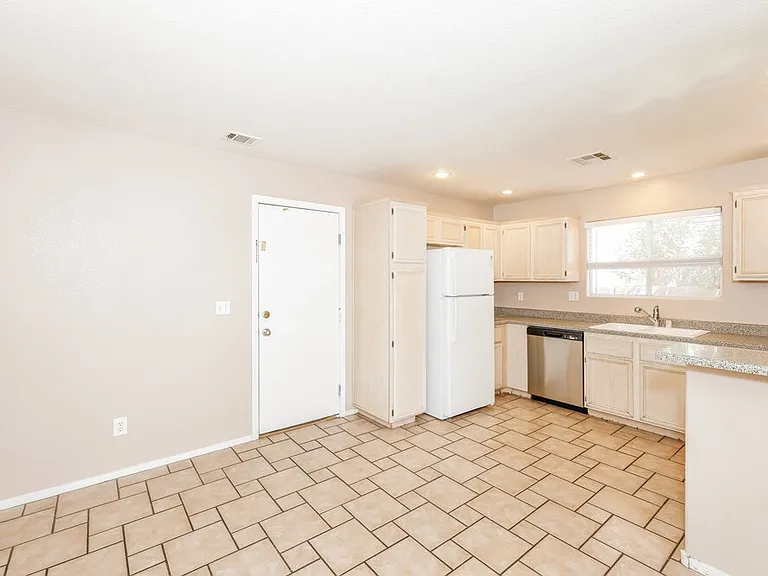 5450 Mercantile St — Photo 7