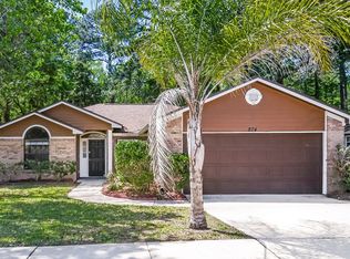 874 Long Lake Dr, Jacksonville, FL 32225