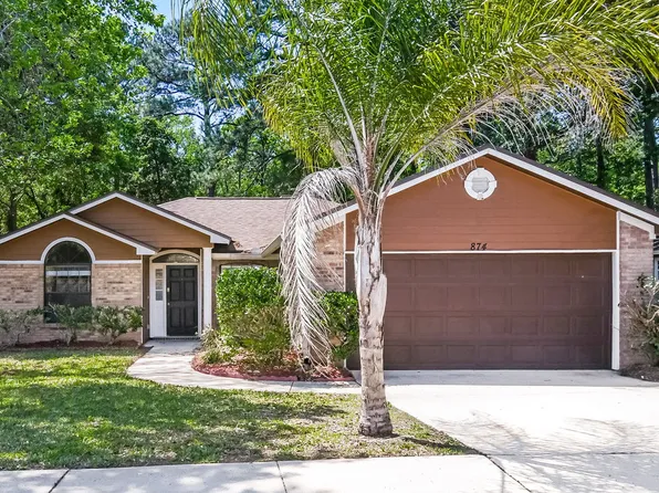 874 Long Lake Dr, Jacksonville, FL 32225