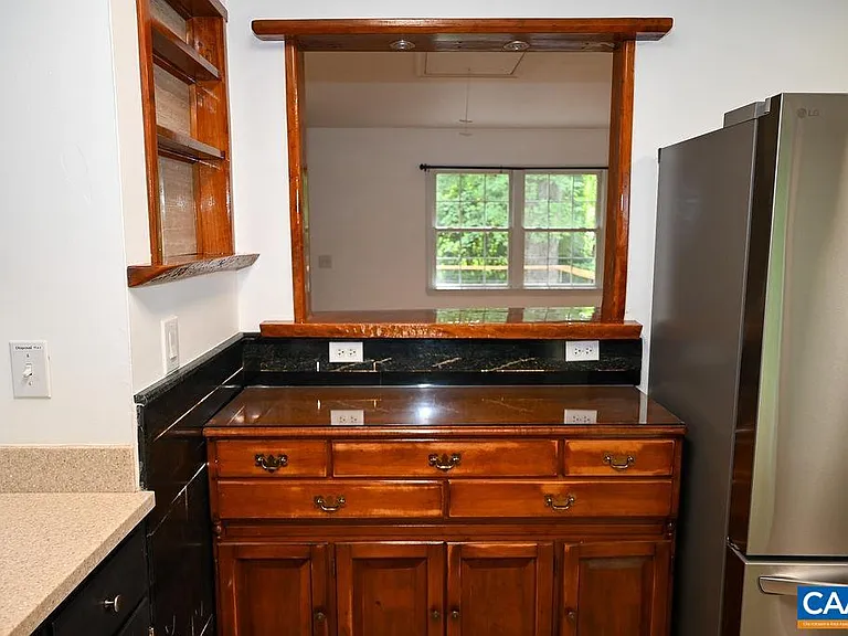 315 Caroline Ave — Photo 32
