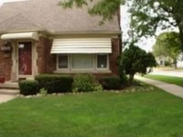 23200 Forest Ave, Oak Park, MI 48237