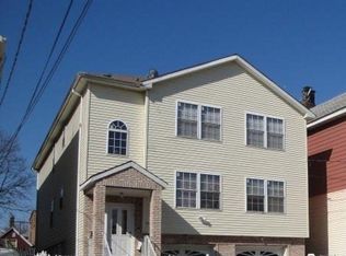 112 Court St #B, Elizabethport, NJ 07206
