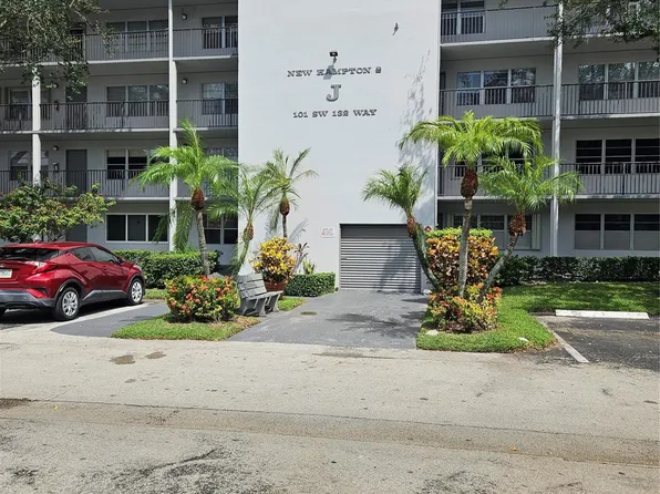 101 SW 132 Way #218, Pembroke Pines, FL 33027