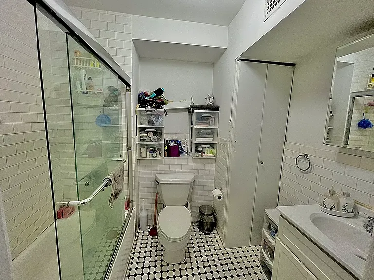 115 W 23rd St #31 — Photo 9