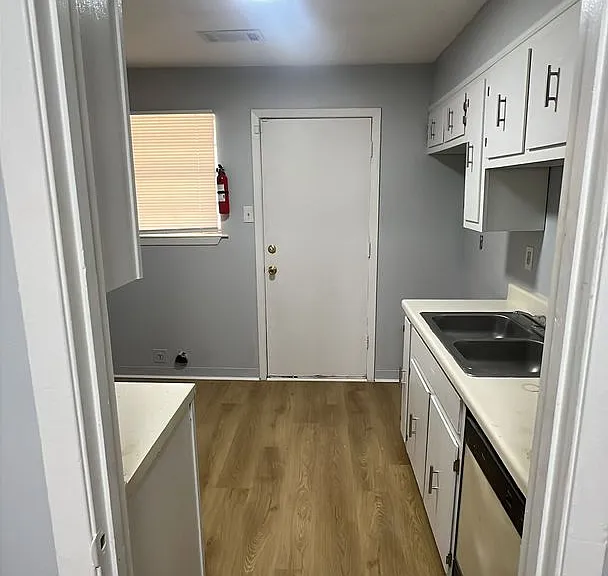 2789 Beverly Hills Rd #8 — Photo 9