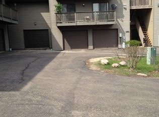 1816 W Highland Ave APT D, Elgin, IL 60123