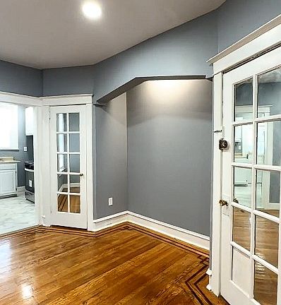 4th image of 5838 Fernwood St