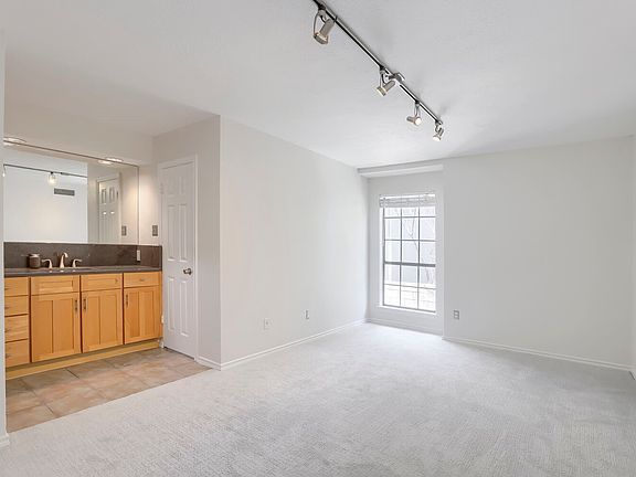 3rd image of 4000 Rawlins St APT 108