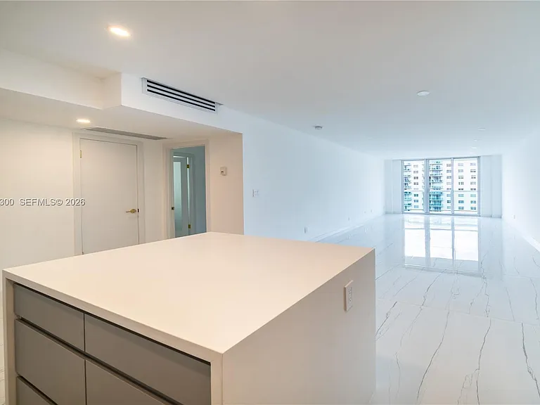 19380 Collins Ave #1105 — Photo 7
