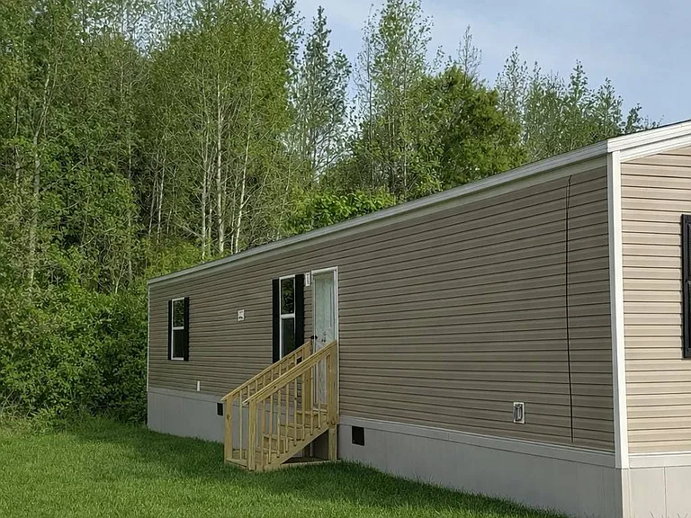 619 Anna Dr — Photo 2