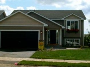 23 Robin Ln, Hudson, WI 54016