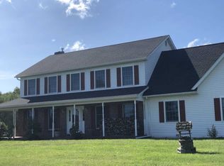 16 Glenwood Dr, Shawangunk, NY 12589