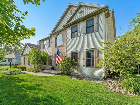 32835 Pheasant Ridge Ln, New Carlisle, IN 46552
