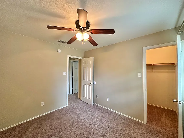 1308 Saddle Dr — Photo 32