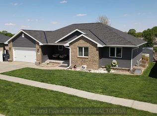 2010 Clark St, Aurora, NE 68818