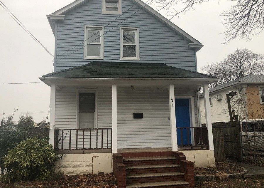 1st image of 253 Covert St