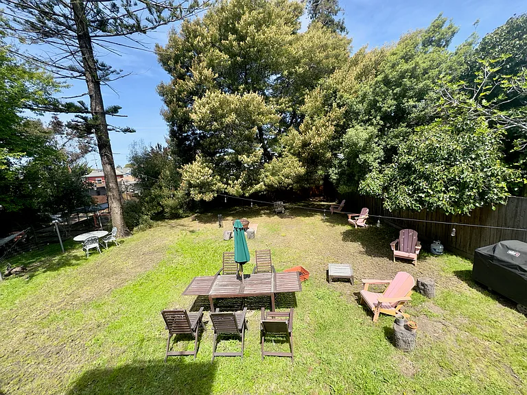1939 Stuart St #4 — Photo 34