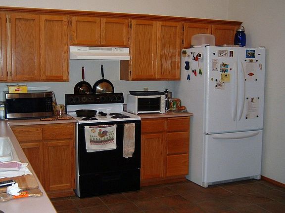 Spacious kitchen