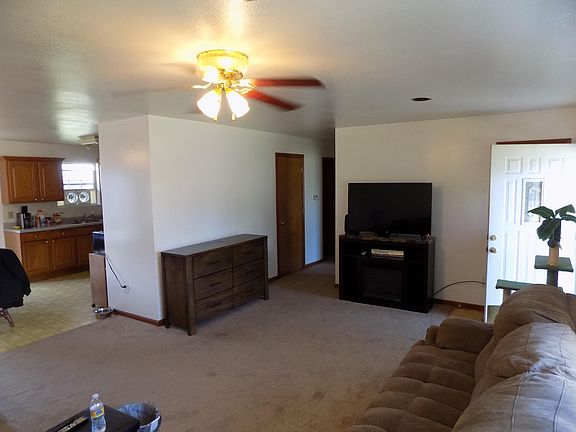 4th image of 703 Rodemyre St