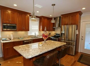7 Acron Rd #1, Brookline, MA 02445
