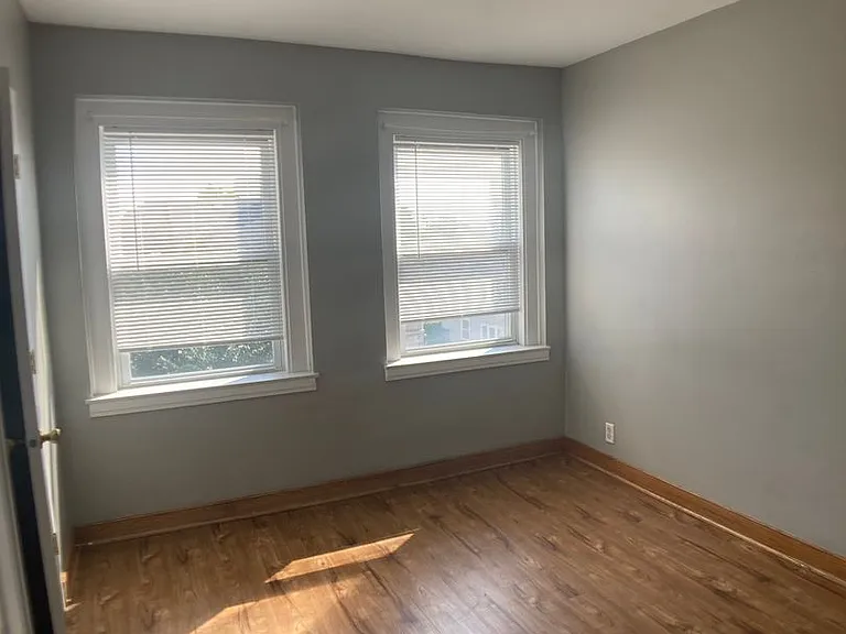 1540 Park Ave — Photo 7
