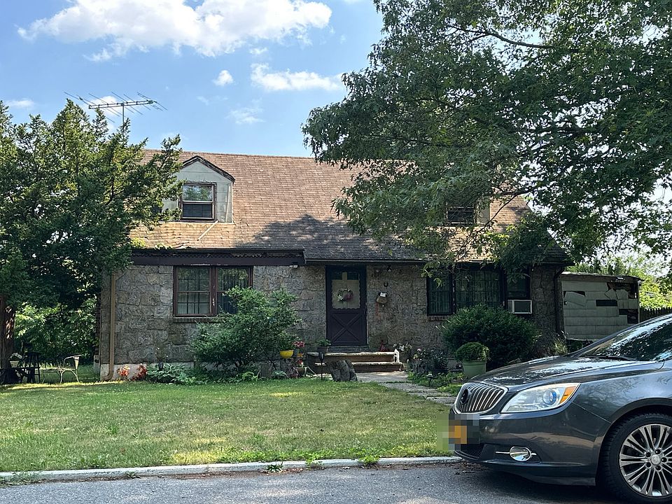 1st image of 44 Ashbury Ave