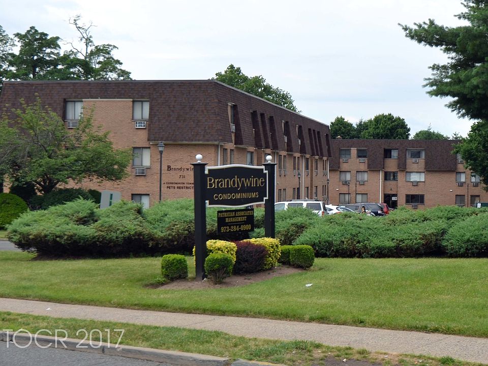 1st image of 731-733 Belleville Ave #C18-60