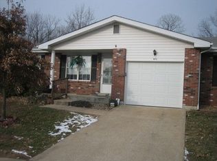 875 Woodridge Dr, Arnold, MO