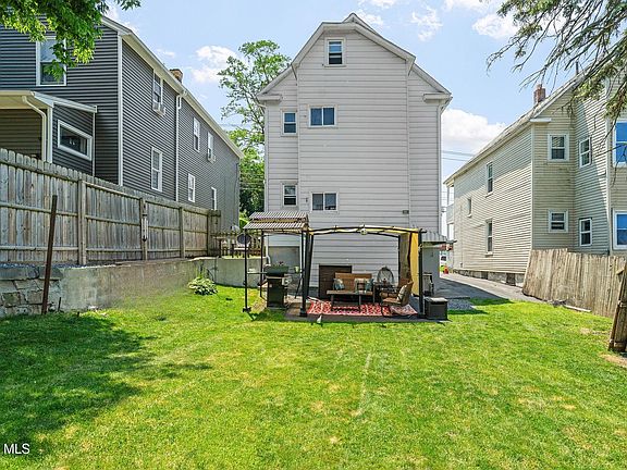 4th image of 615-617 Seneca Street