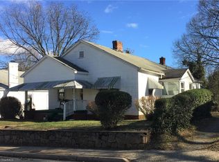 1435 Dellabrook Rd, Winston Salem, NC 27105