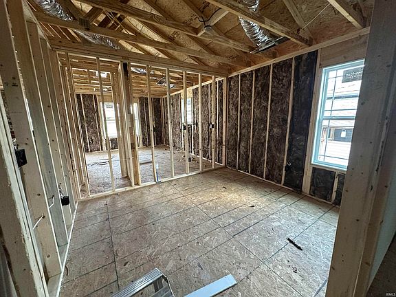 4th image of 227 N Lincoln Ave