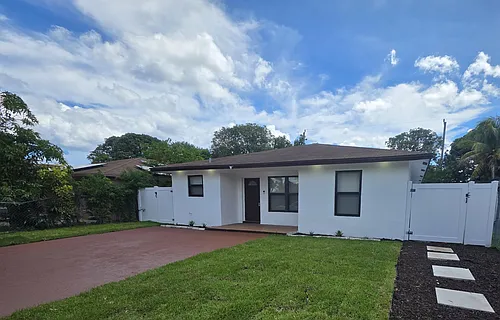320 Sterling Ave Photo 1