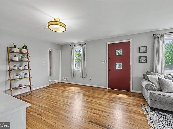 4th image of 36 Margate Rd