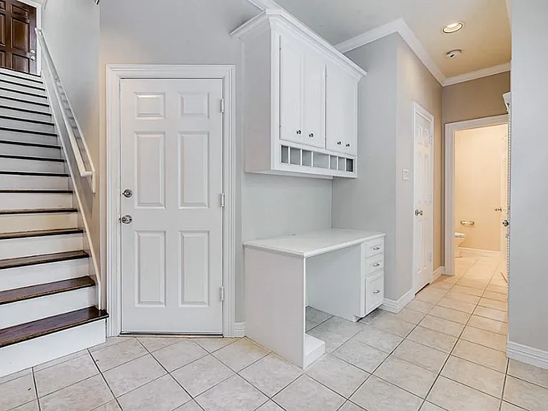 513 Leverkuhn St — Photo 23