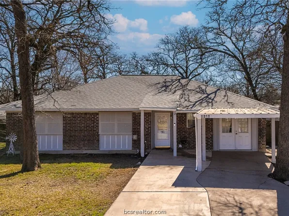 2212 Teton Dr, Bryan, TX 77803