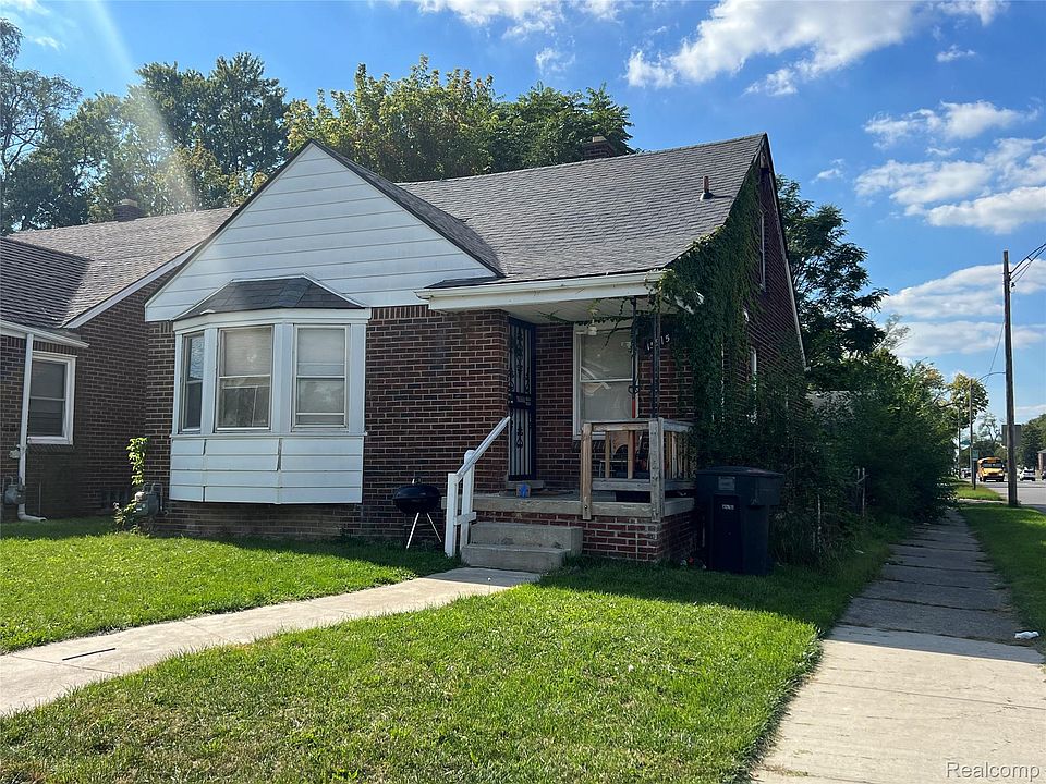2nd image of 15915 Lauder St
