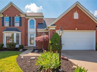 2382 Handforth St, Uniontown, OH 44685