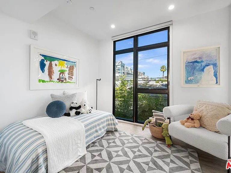 1016 N Martel Ave #Townhouse 108 — Photo 13