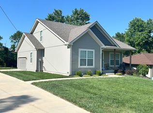 3006 NE 57th Ter, Gladstone, MO 64119