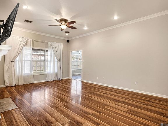 5th image of 102 El Dorado Ct