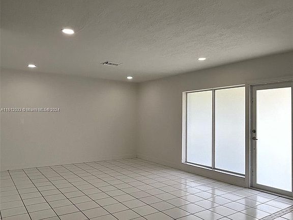 3rd image of 9741 Bahama Dr
