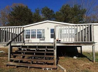 207 Duke Ln, Livingston, TN 38570