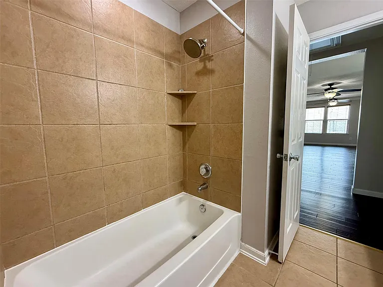 18603 Morgans Forest Ln — Photo 31