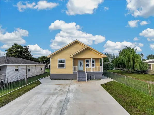 113 Vic A Pitre Dr, Westwego, LA 70094
