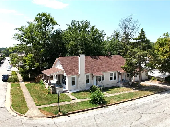 214 N Broadway St, Siloam Springs, AR 72761