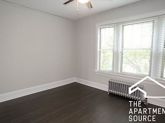 3rd image of 1613 W Berteau Ave #3