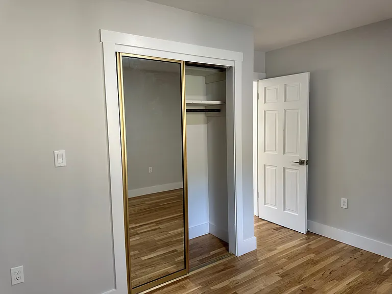 7001 E Loop Rd — Photo 48