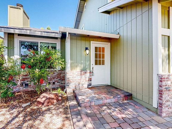 4th image of 360 Manka Cir